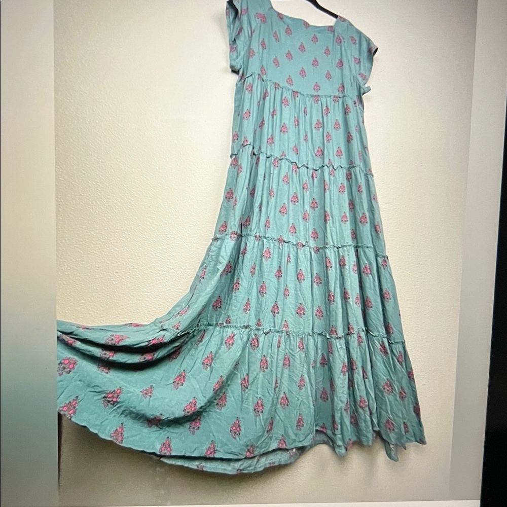 NATURAL LIFE Women’s L/XL NWT Tiered Floral Maxi Dress Blue Short Sleeve Boho